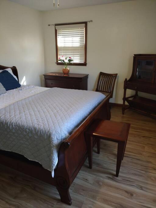 | The Lovely Langley Property