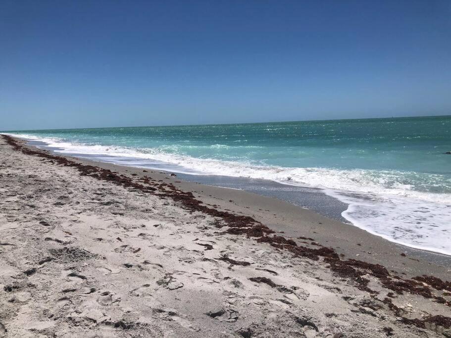| Pelican Nest Private Beach & Bay access & Pool