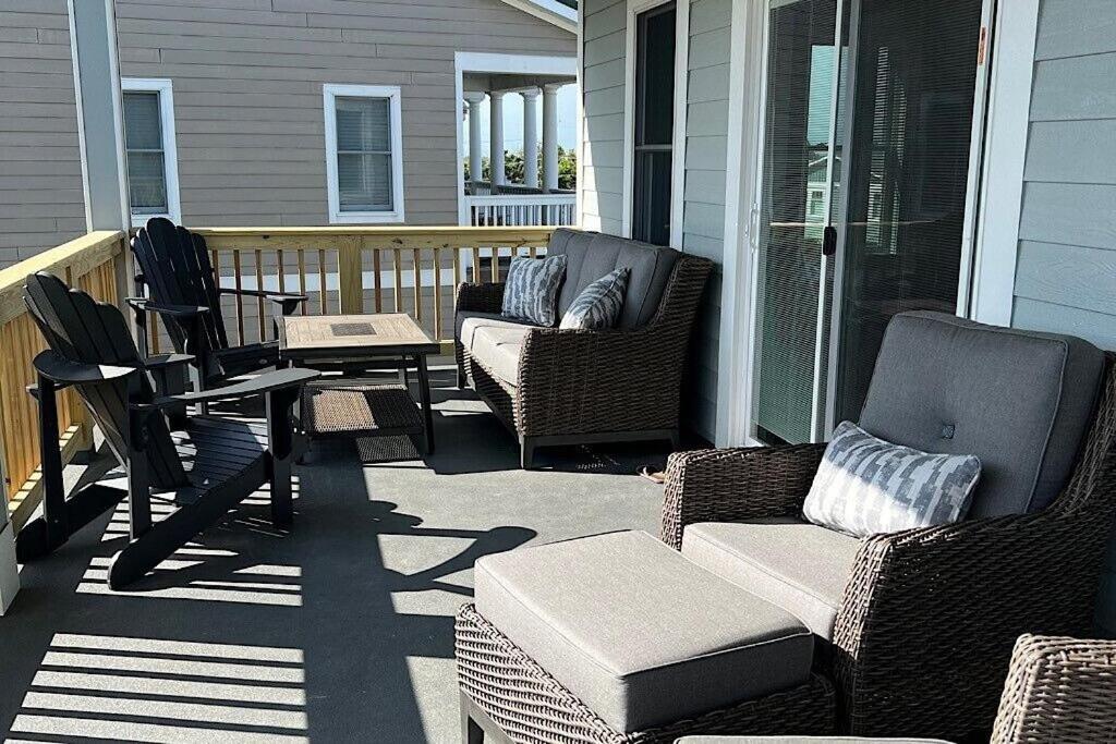 | Mahalo - Brand New Oceanside - BOOK NOW