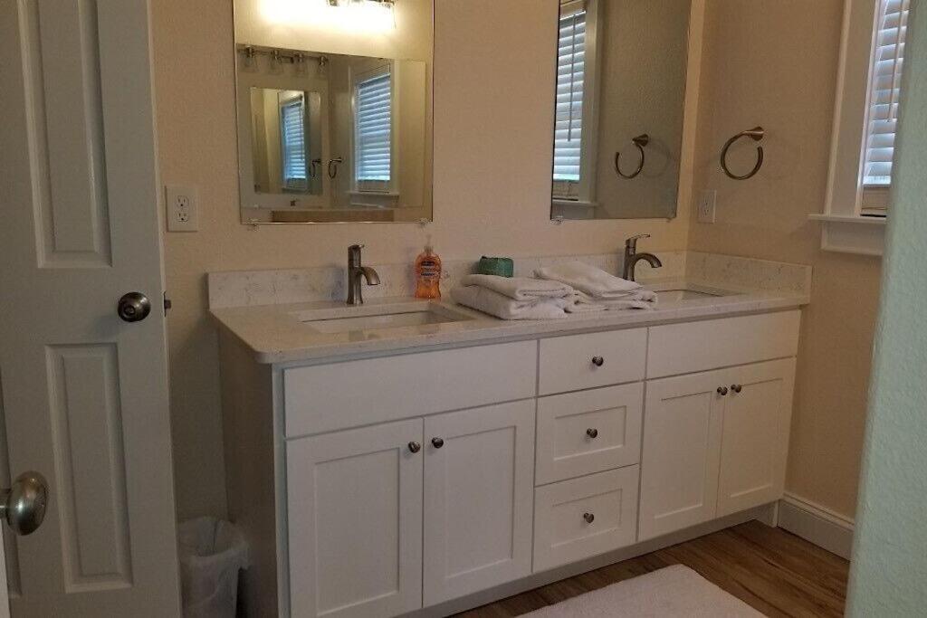 | Mahalo - Brand New Oceanside - BOOK NOW