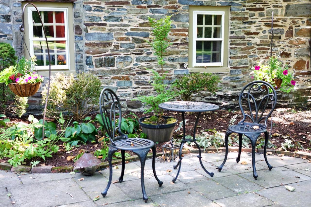 | Inn at Glencairn