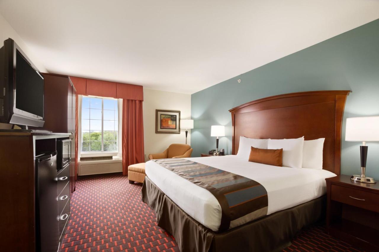 | Wingate by Wyndham San Marcos