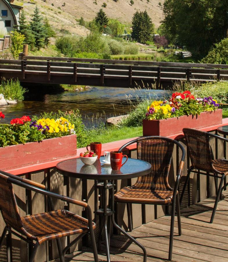 | Inn on The Creek