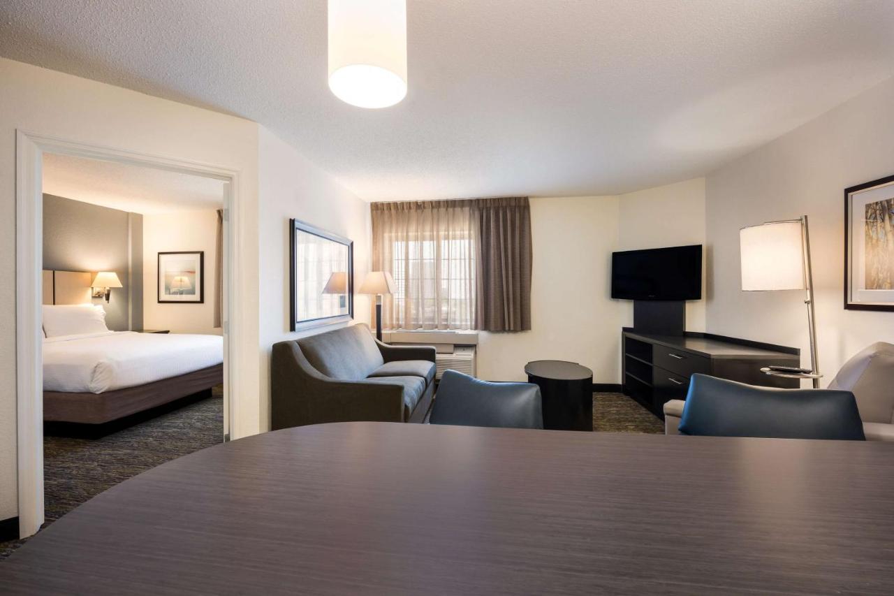  | Candlewood Suites Cleveland-North Olmsted