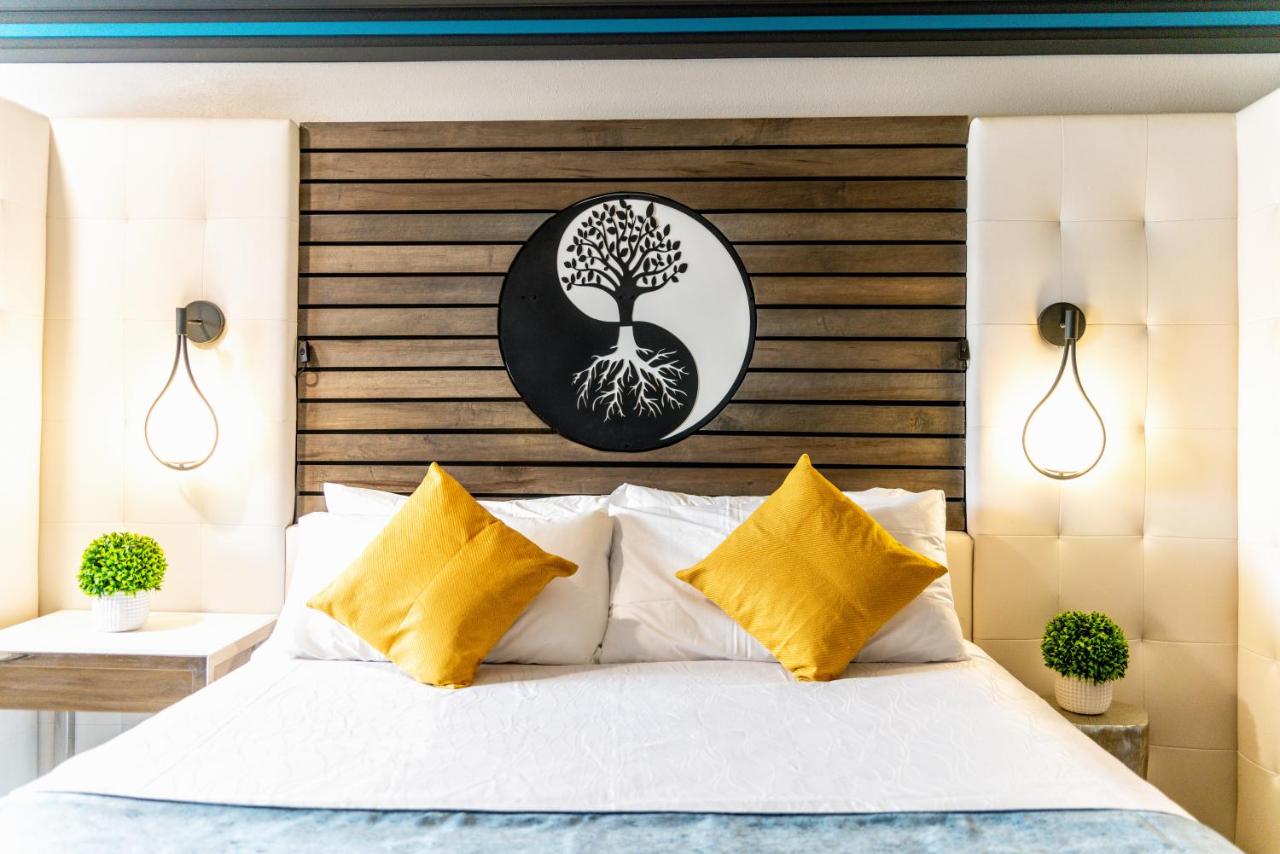 | Aspire Inn Studios & Spas