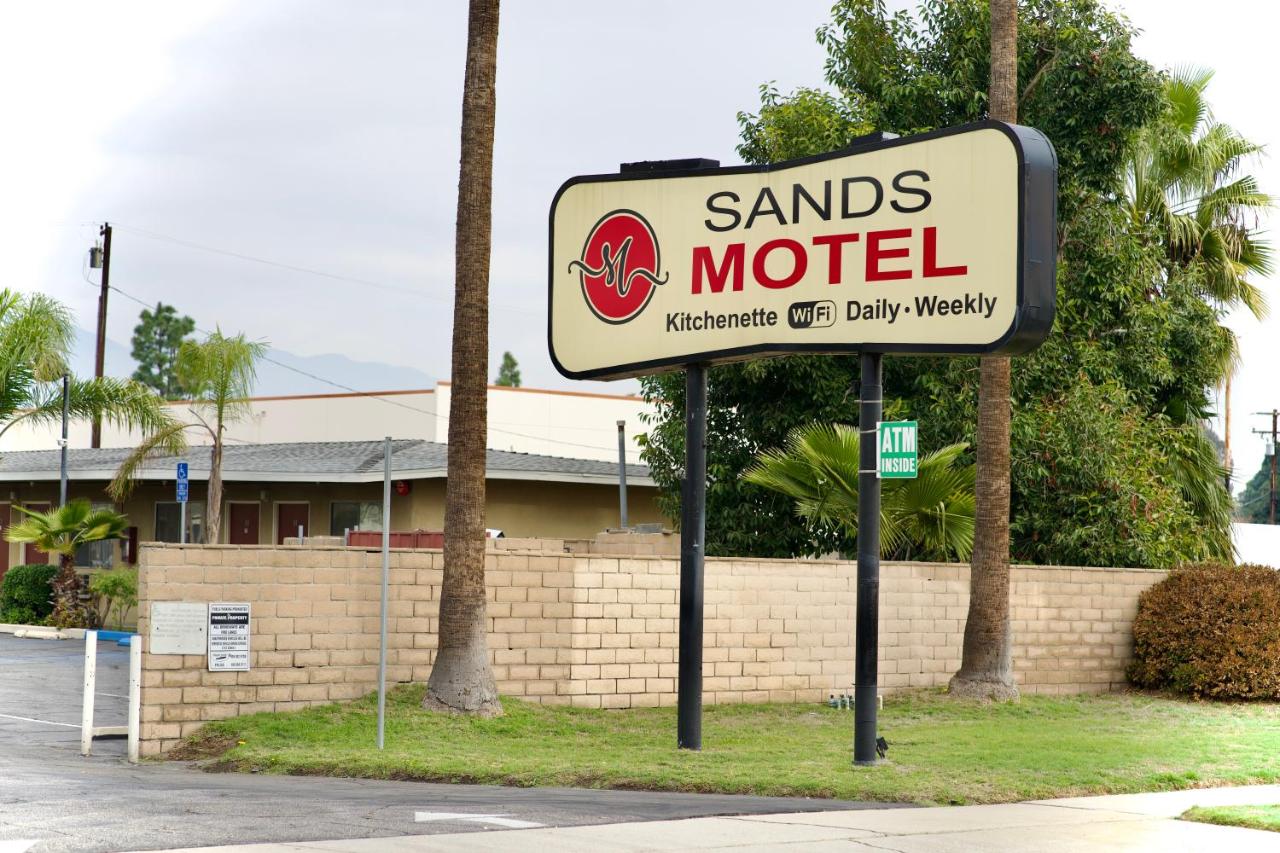 | Sands Motel