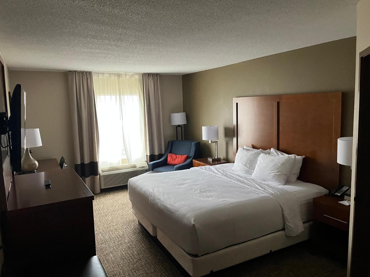 King Room - Shower Only - Non-Smoking at Wingate by Wyndham Clearfield