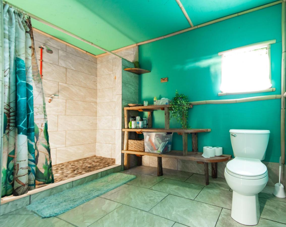 | Open Gate Hostel Hawaii