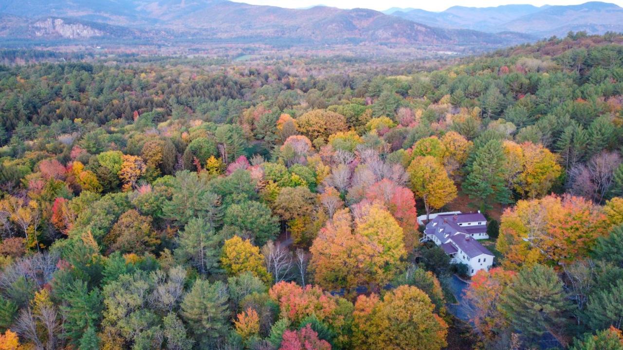 | Buttonwood Inn on Mount Surprise