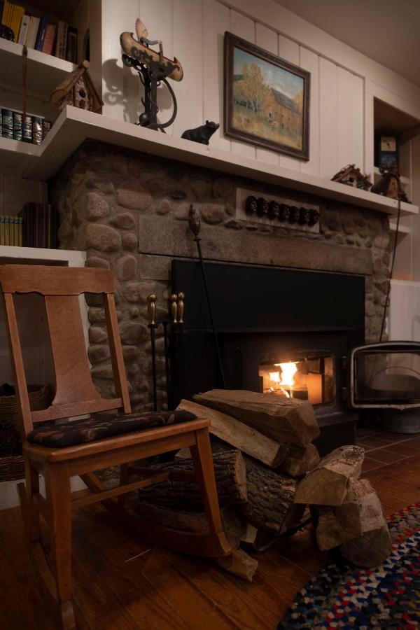 | Buttonwood Inn on Mount Surprise