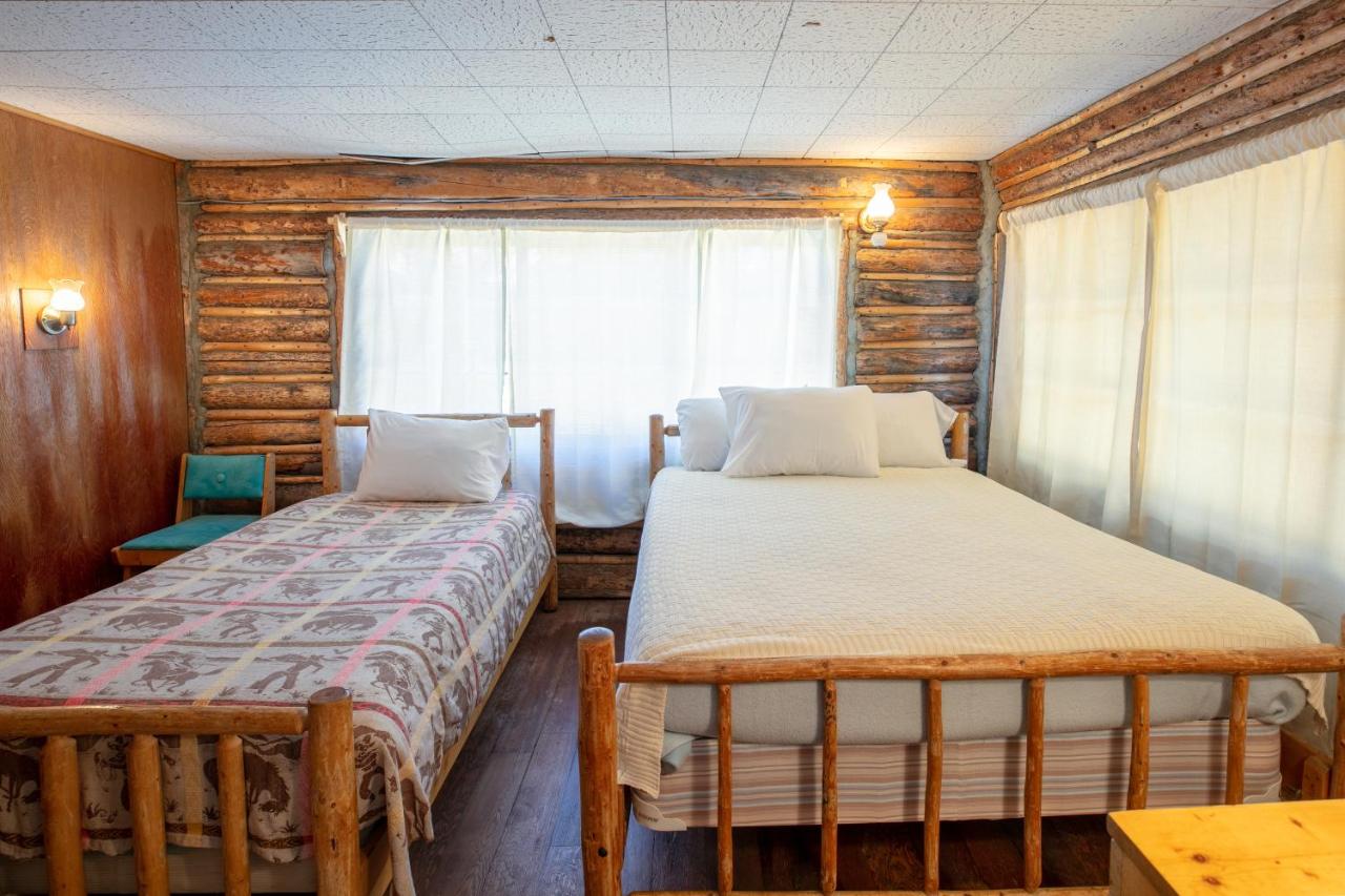 | The Meeker Park Lodge