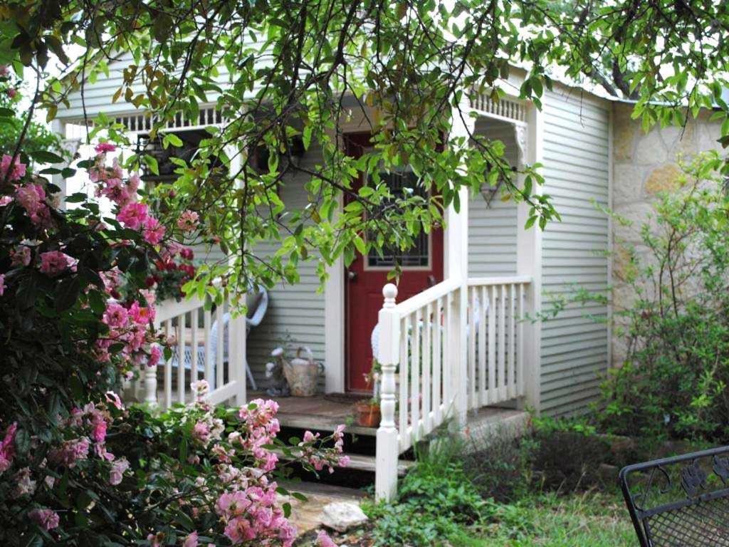 | Last Outpost - Sophie's Cottage