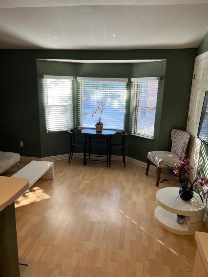  | Private 2 bedrooms 1 bath close to Universal and HW sleeps 5