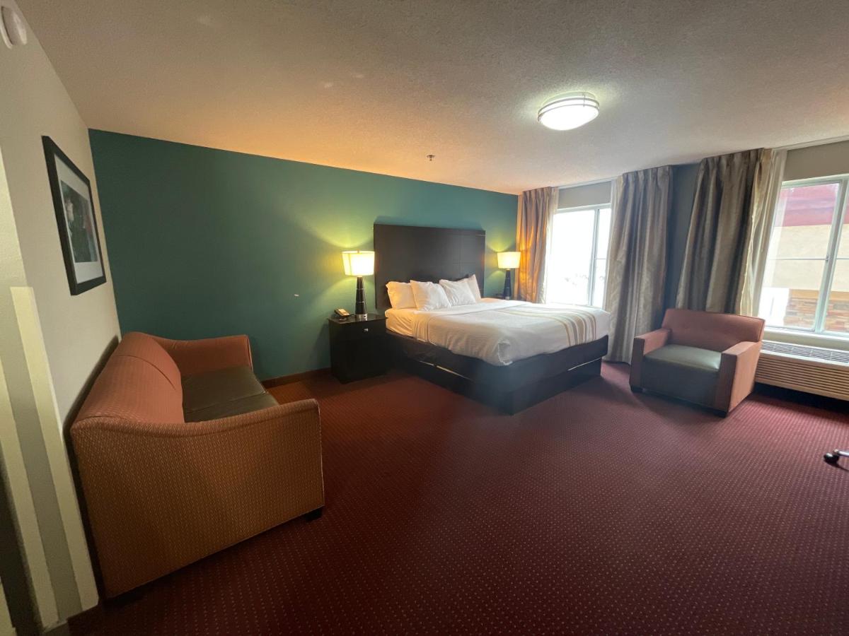 | LaQuinta by Wyndham O'Fallon IL
