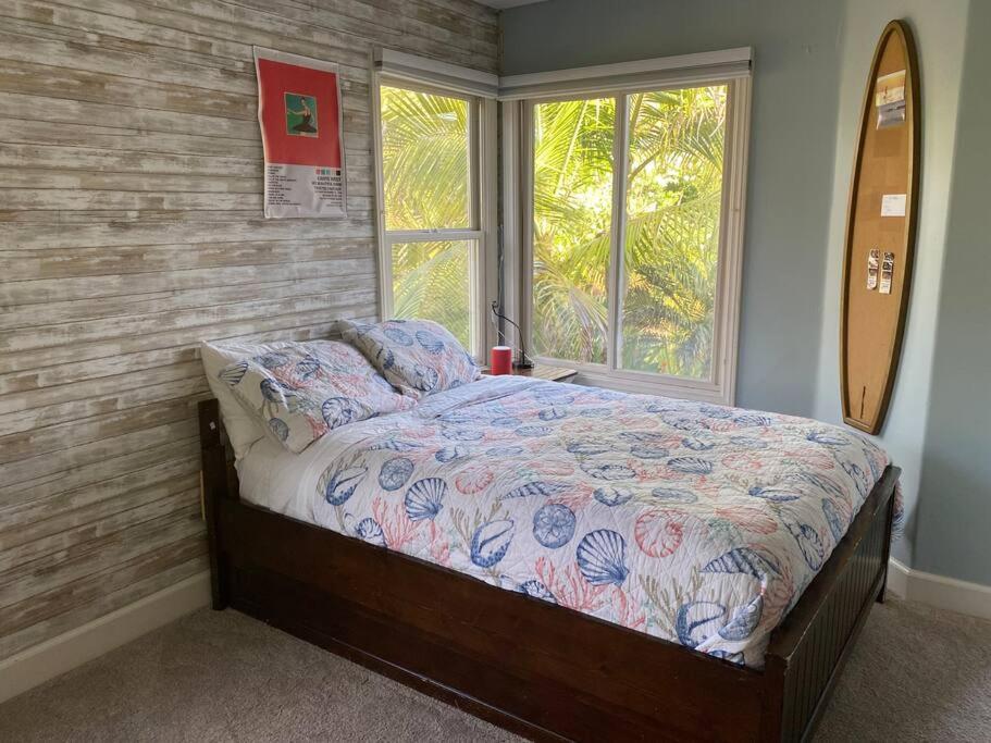 | Tropical Paradise w/ hot tub and heated pool