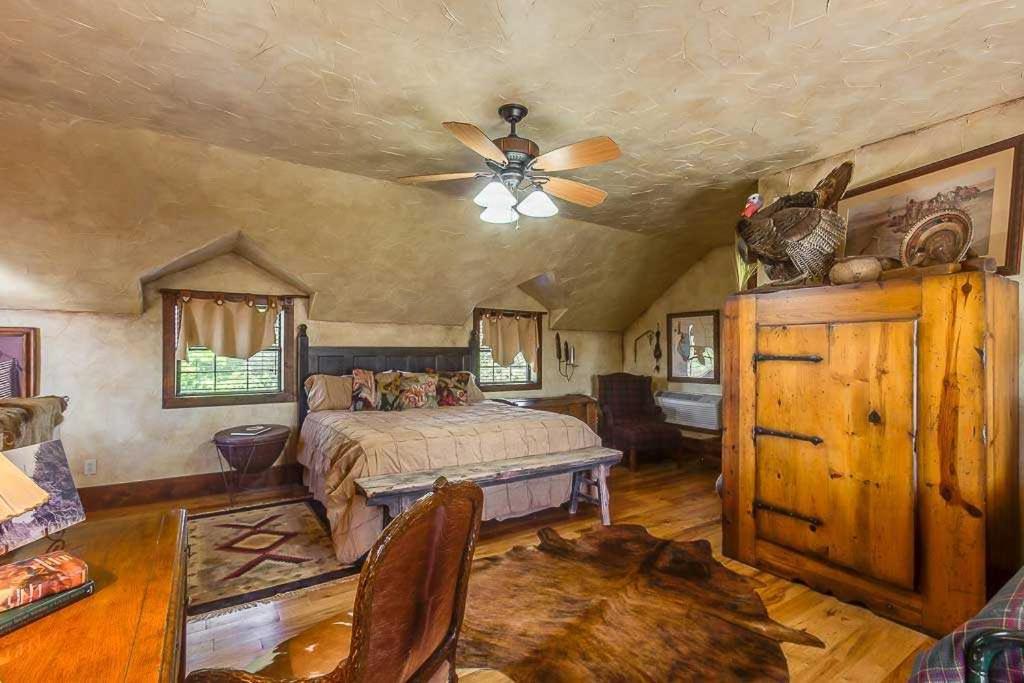 | Last Outpost Bandera Ranch House