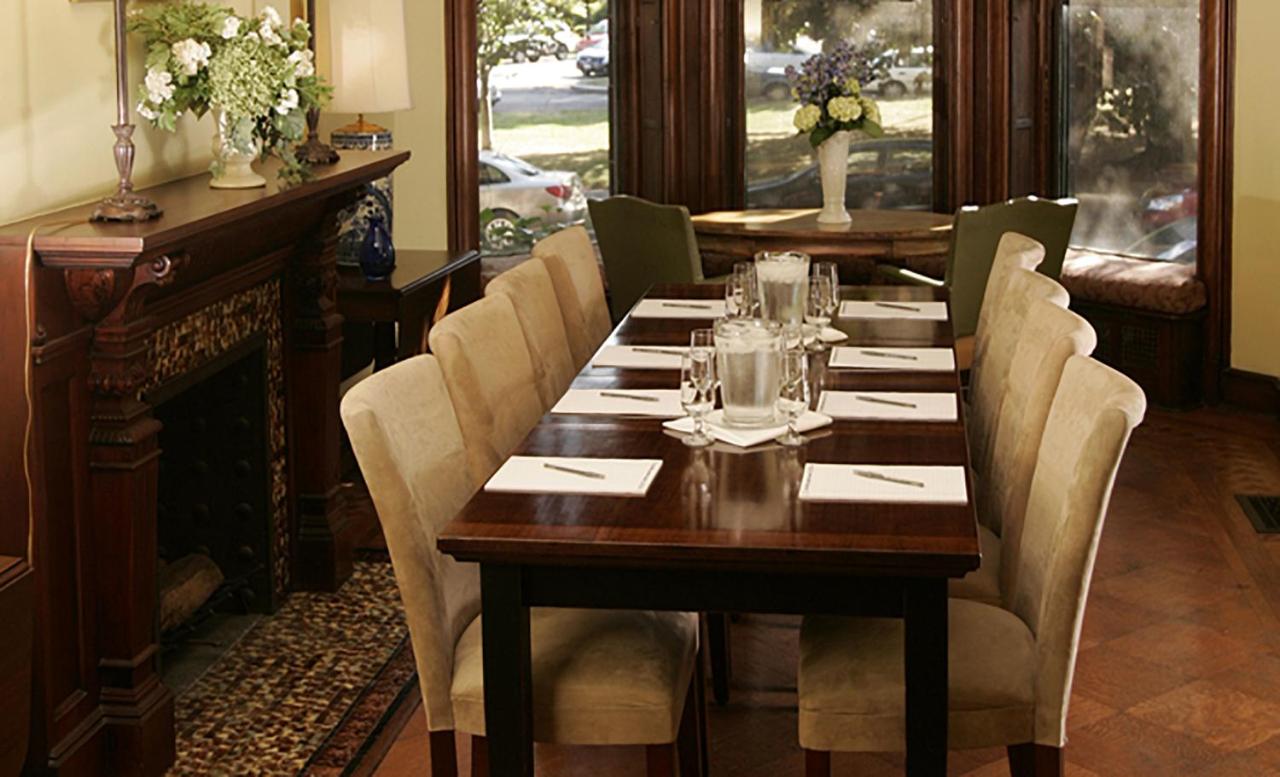 | Morgan State House Inn