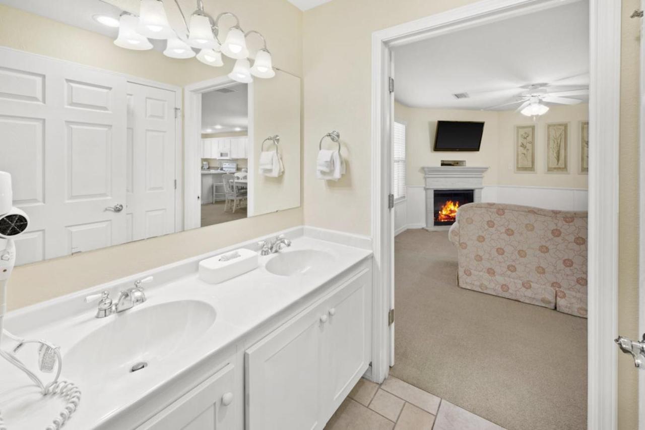 Two-Bedroom Villa Grand with Two King Beds at Holiday Inn Club Vacations Hill Country Resort Canyon LK, an IHG Hotel