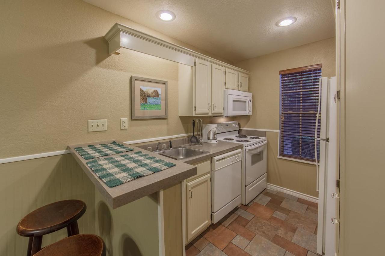 | Holiday Inn Club Vacations Villages Resort at Lake Palestine