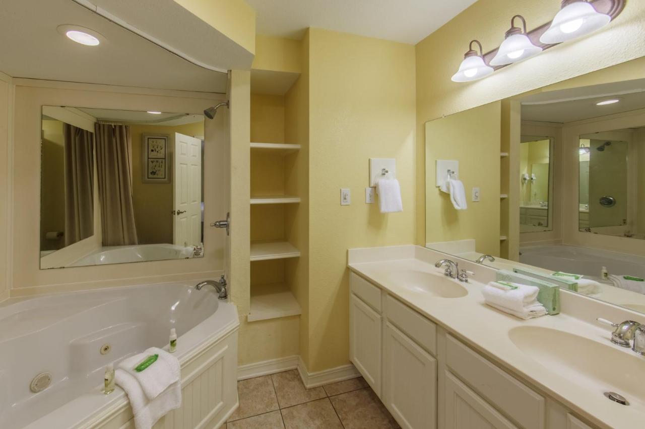 | Holiday Inn Club Vacations Villages Resort at Lake Palestine