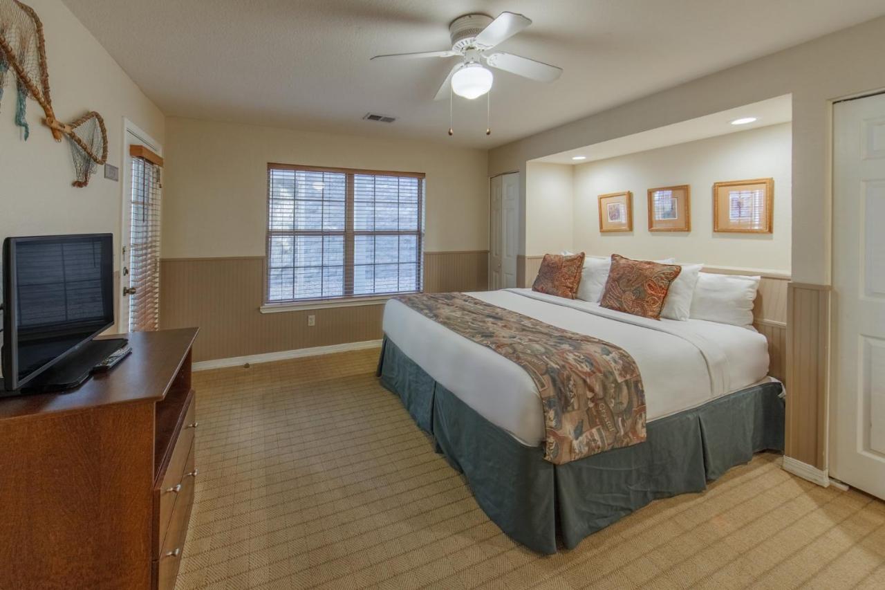 | Holiday Inn Club Vacations Villages Resort at Lake Palestine