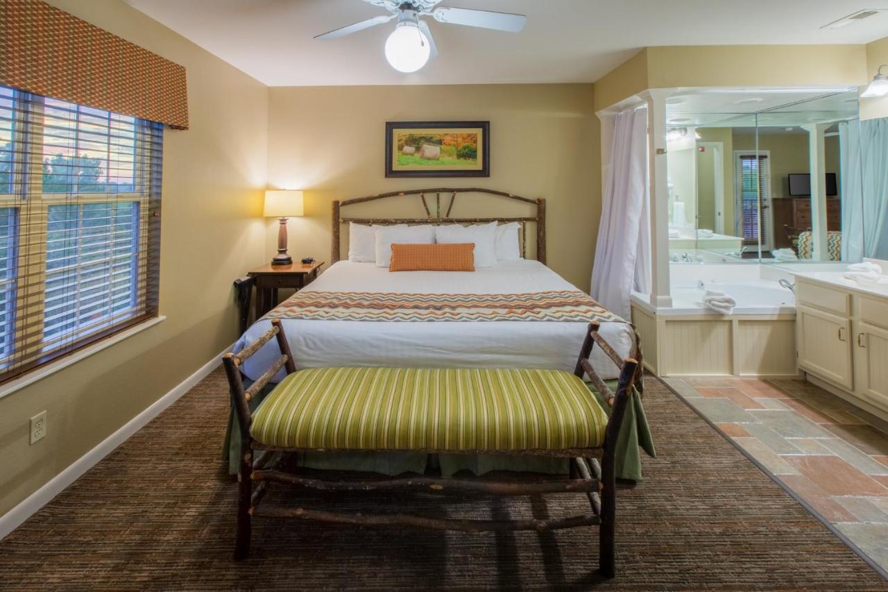 | Holiday Inn Club Vacations Timber Creek Resort at De Soto