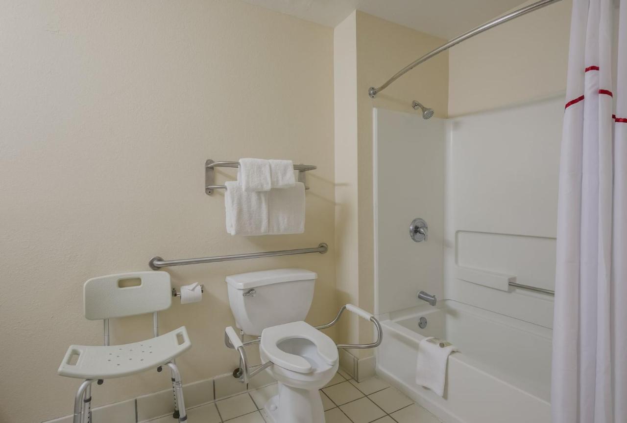 Suite King Room - Disability Access/Non-Smoking at Red Roof Inn & Suites Knoxville East