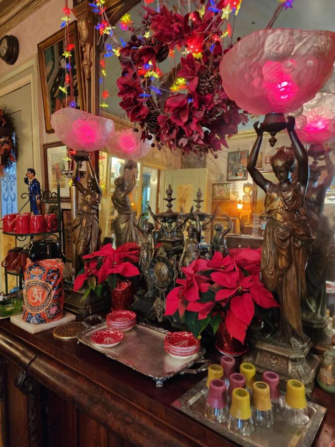 | House of 1833 Bed and Breakfast