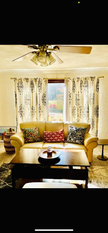 | Heartland B & B/Business Retreat