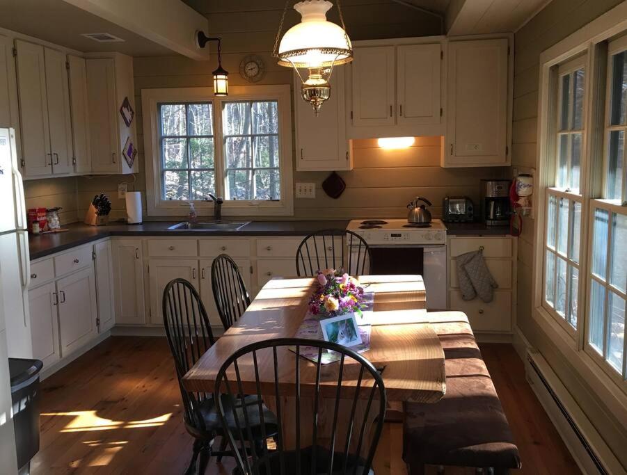 | Cozy Appalachian Trail Cottage