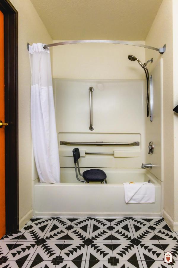Double Room - Disability Access at Coyote South