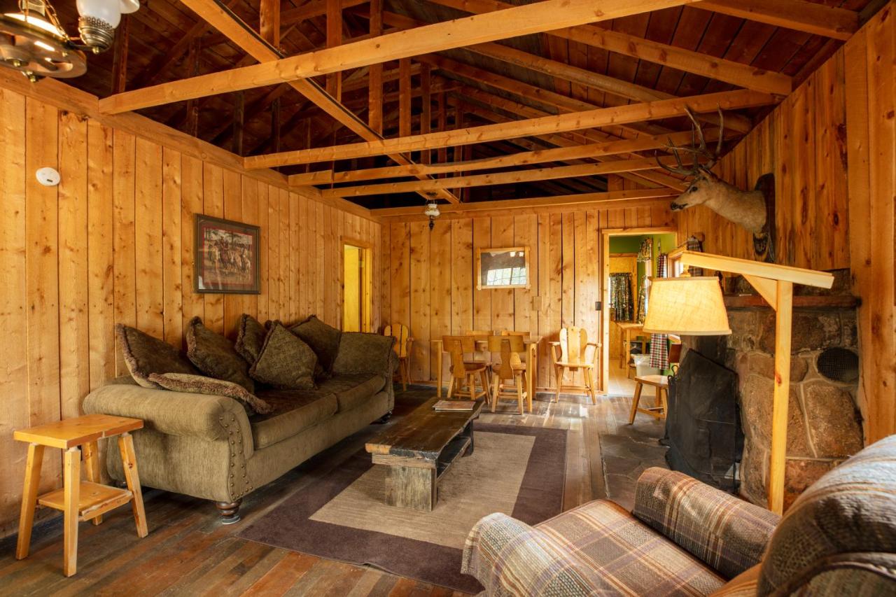 | The Meeker Park Lodge