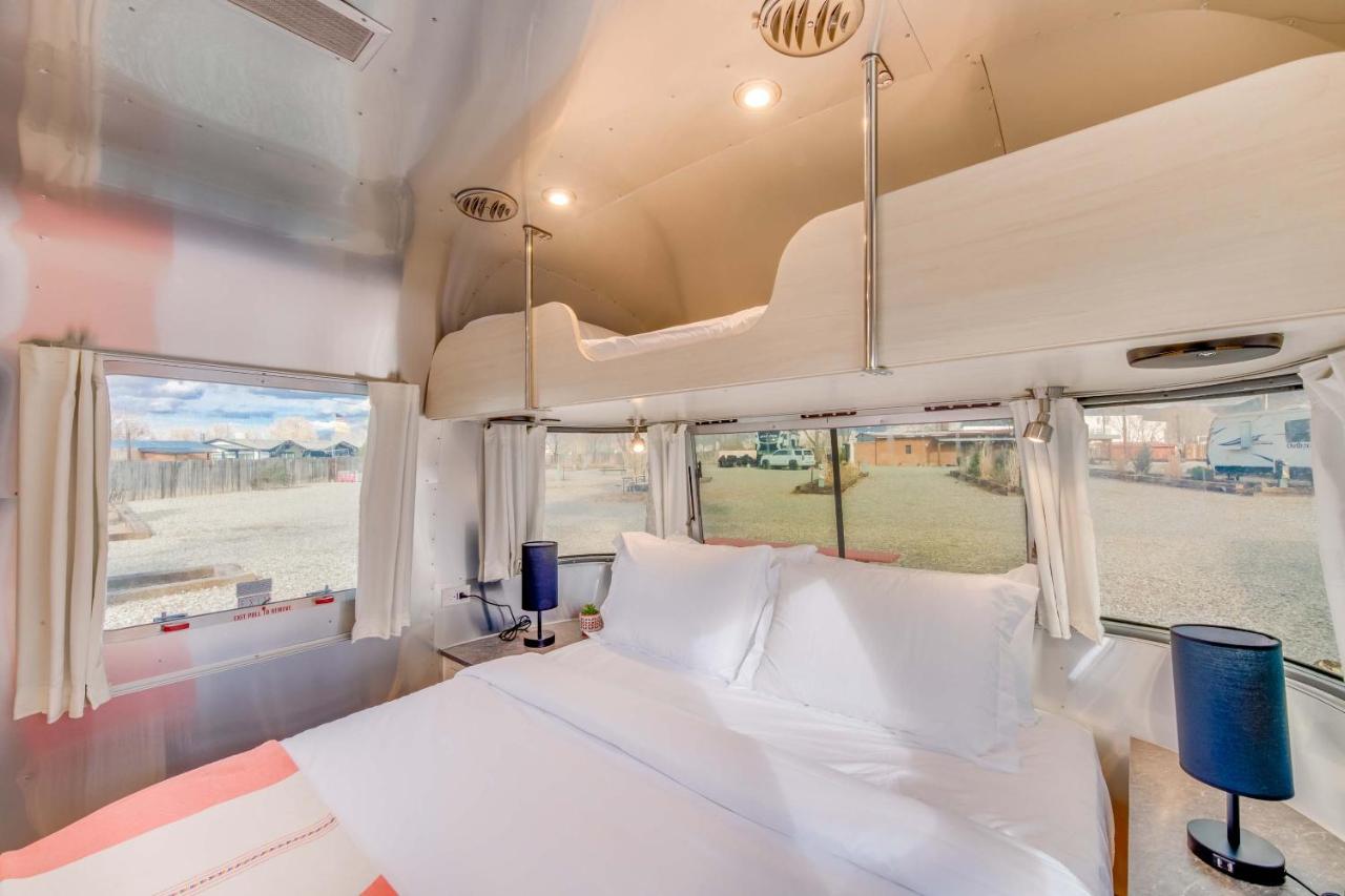 | Taos Motor Lodge