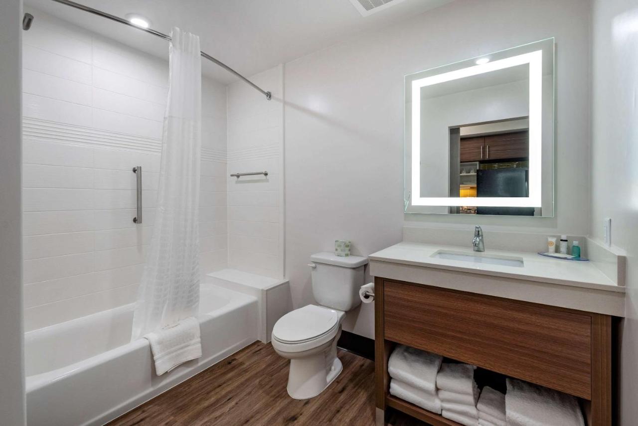 Efficiency Suite with Two Queens - Non Smoking at MainStay Suites Colorado Springs East - Medical Center Area