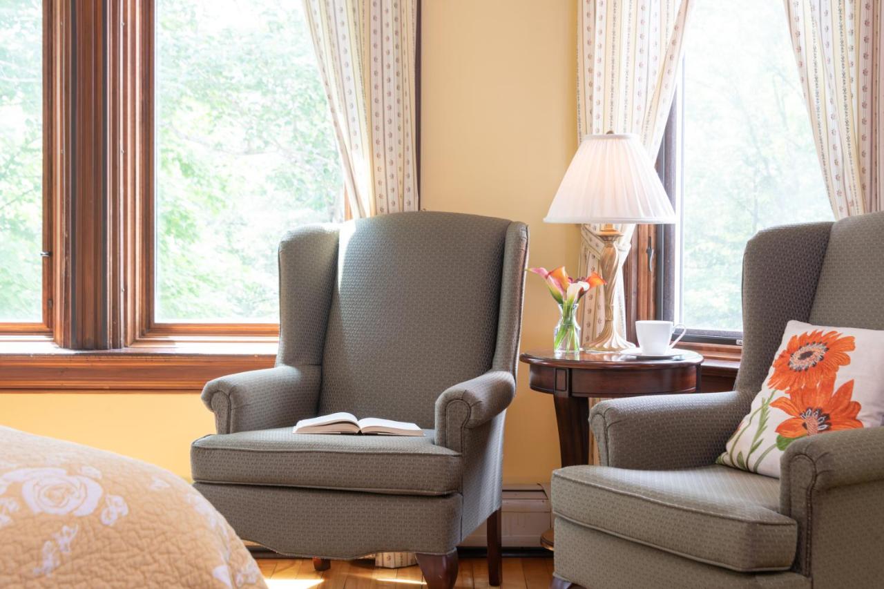 | Sinclair Inn Bed & Breakfast
