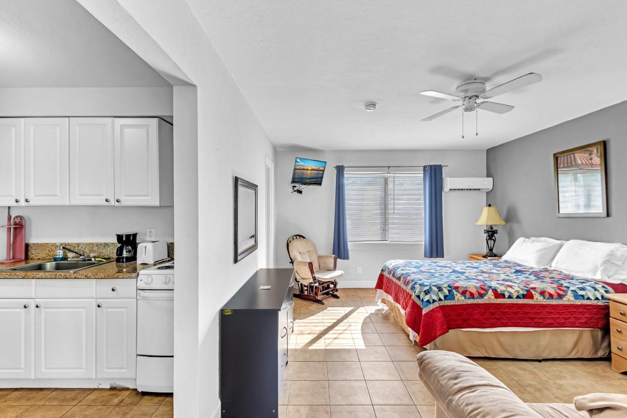 Junior Suite at The Caroline