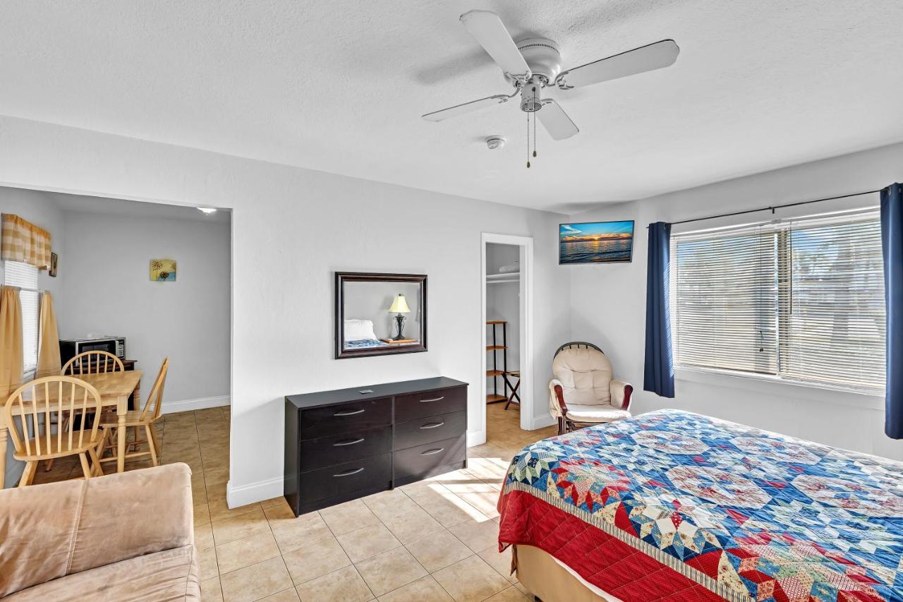 Junior Suite at The Caroline