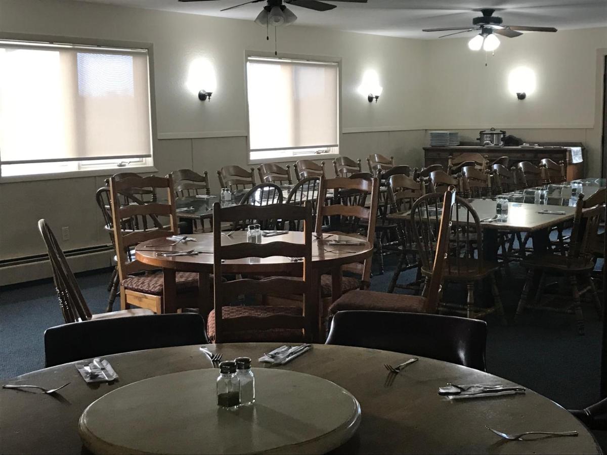 | Hideaway Mountain Lodge