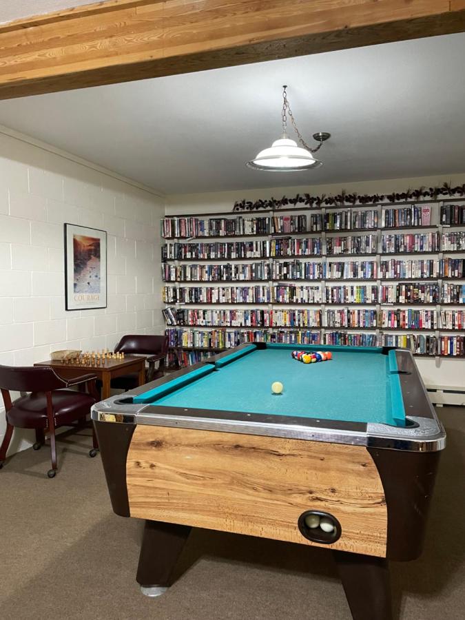 | Hideaway Mountain Lodge