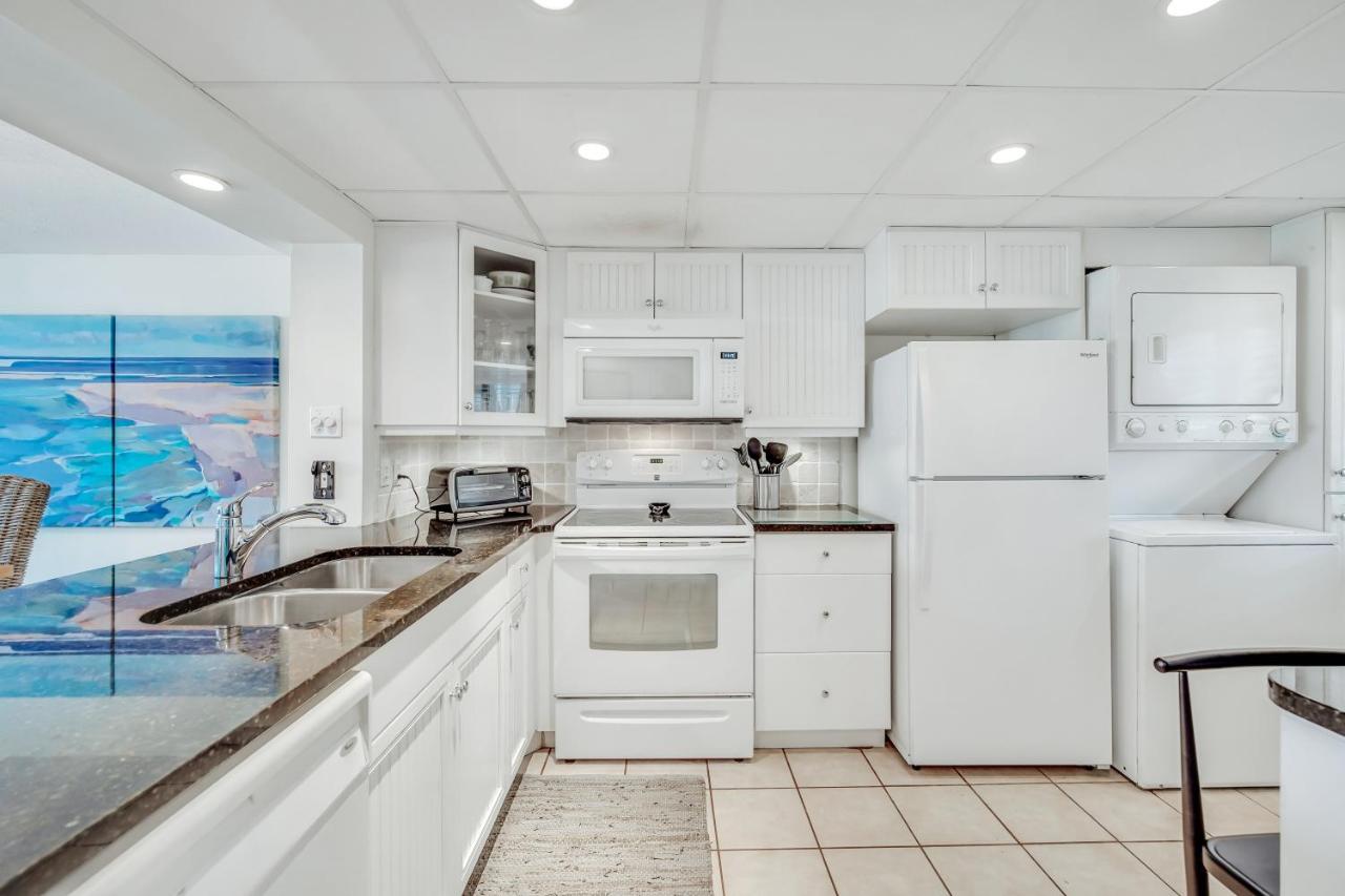 | 4101 Island Club