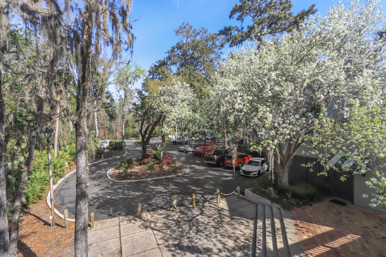 | 5202 Treetop Villa