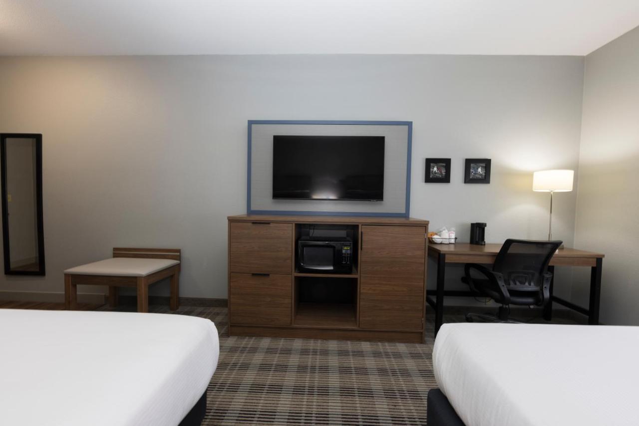 Queen Room with Two Queen Beds - Disability Access at AmericInn by Wyndham Duluth