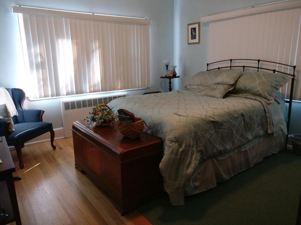 | Maurrocks - A Pocono Mountains B&B
