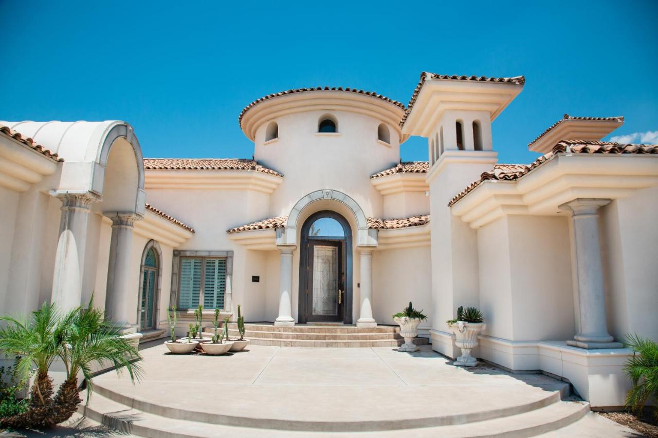 | MockingJay: Five Star Luxury Resort+Water-Slide+PickleBall+Golf
