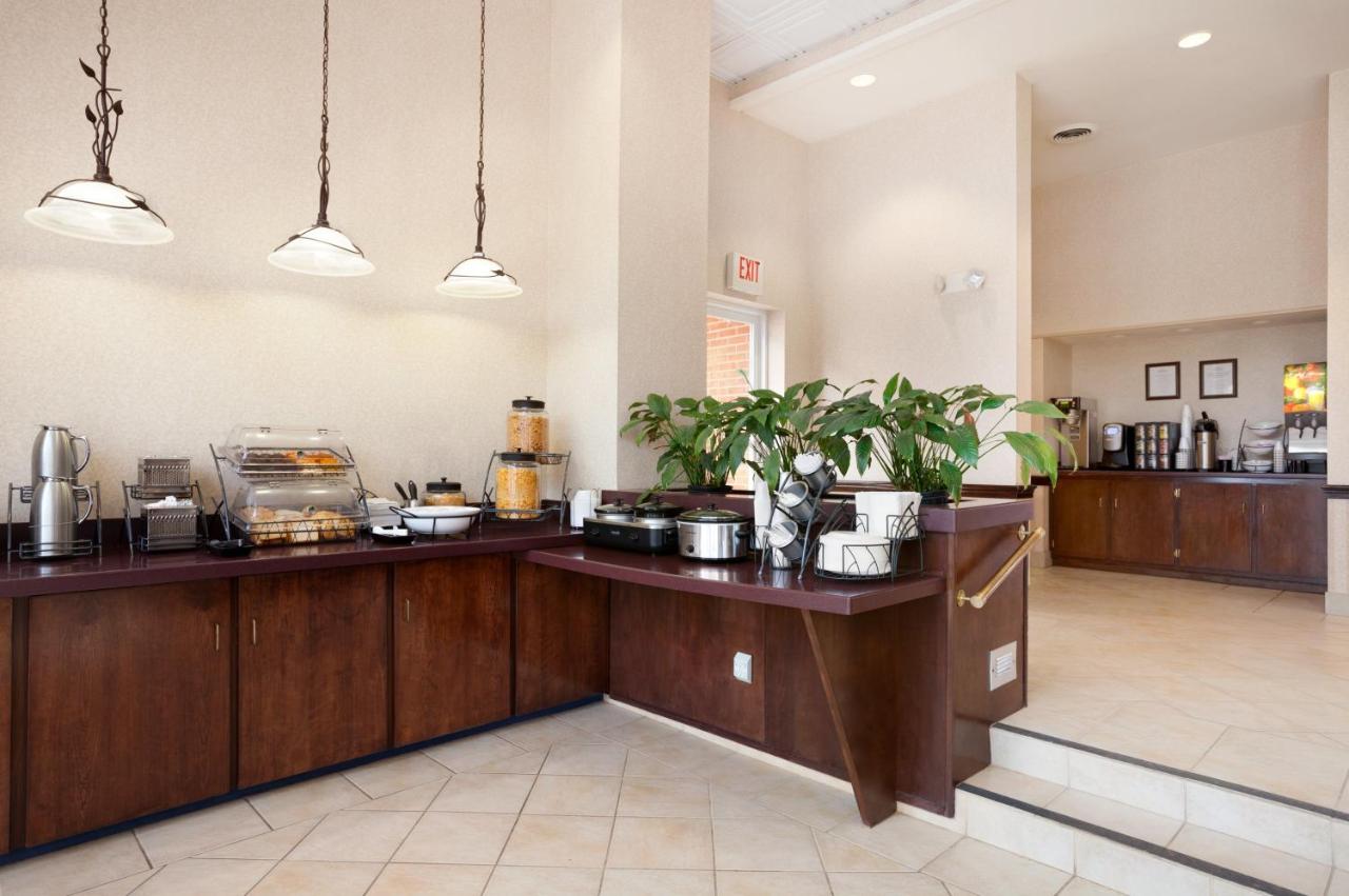 | Baymont by Wyndham Warrenton