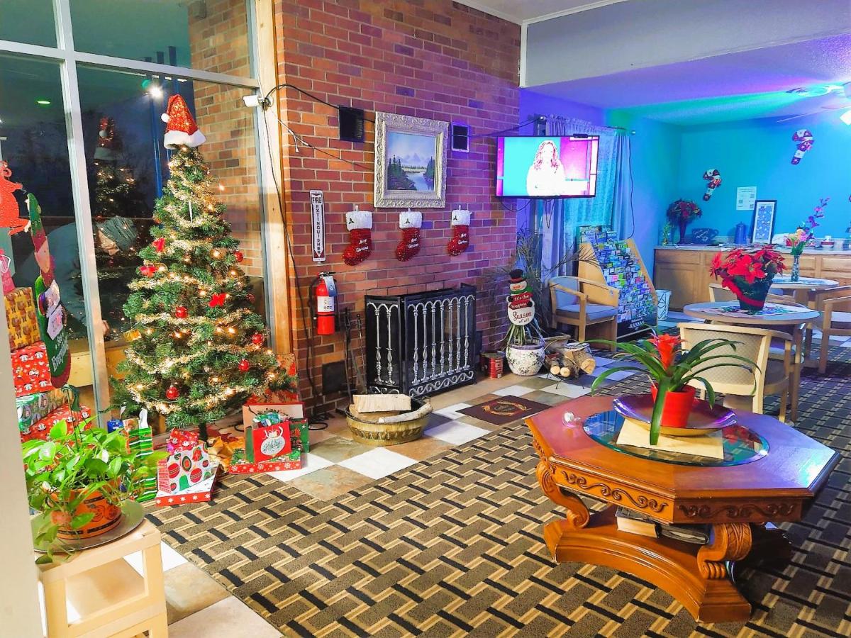 | Grandview Plaza Inn