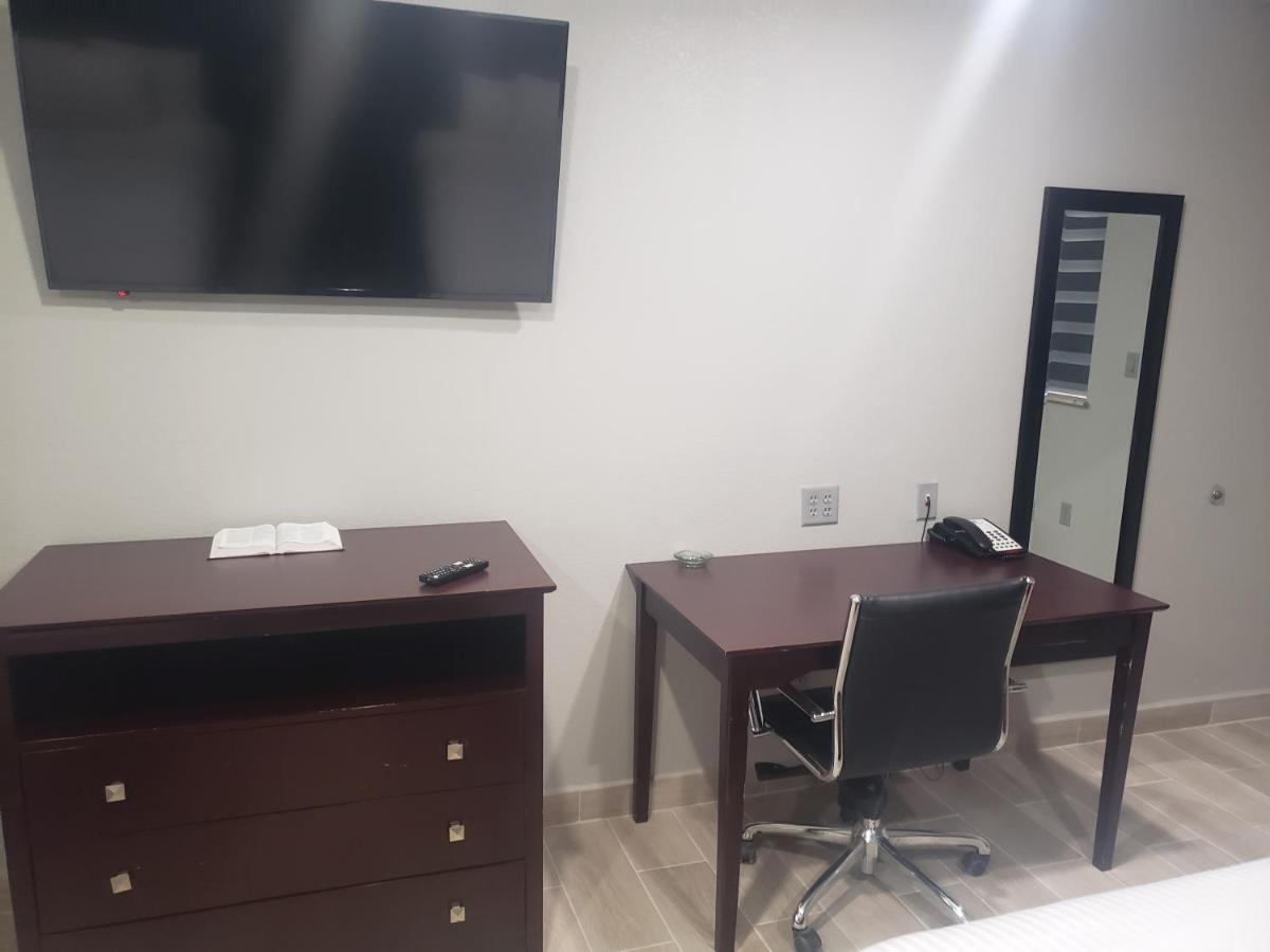  | Cotulla Executive Inn