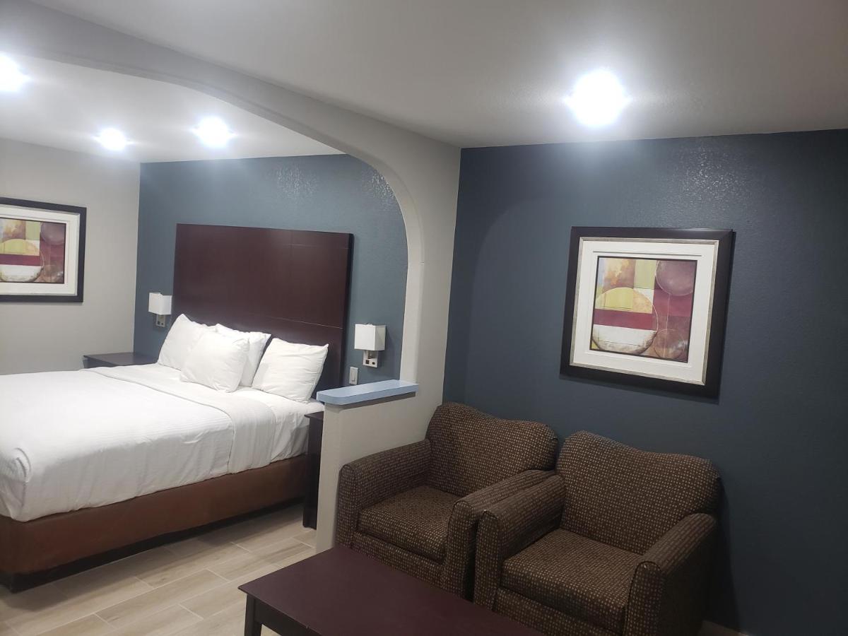  | Cotulla Executive Inn
