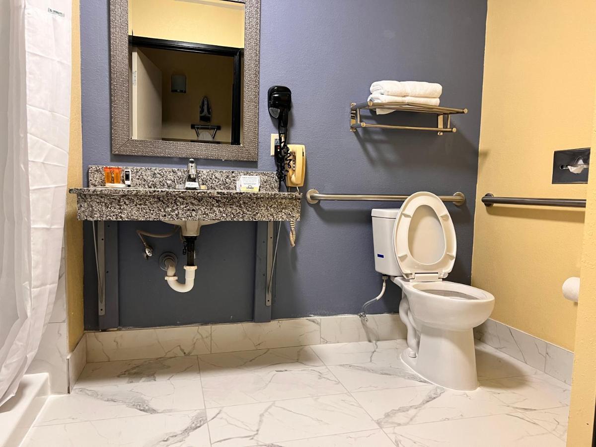 Double Room with Two Double Beds - Disability Access - Non-Smoking at Days Inn by Wyndham Greenville South/Mauldin