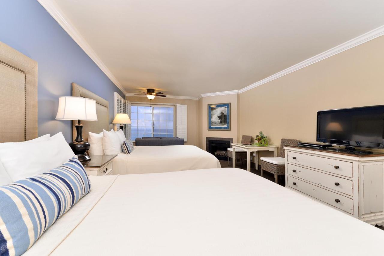 Two Queen Beds with Ocean View at Sand Pebbles Inn